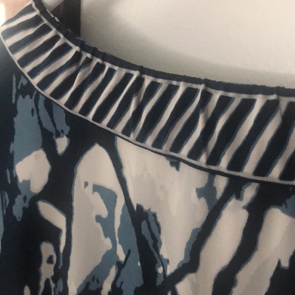 🌸BCBG MaxAzria🌸 - Picture 6 of 8